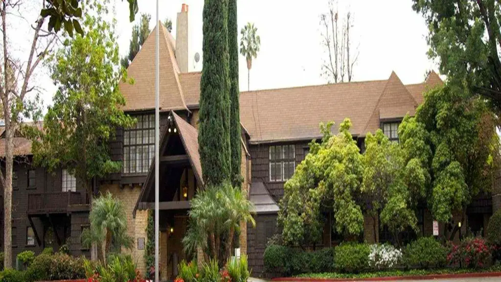 Las Encinas