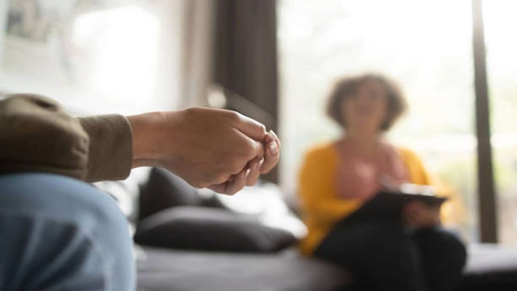 7 Best Online Mental Health Counseling 2 counselor